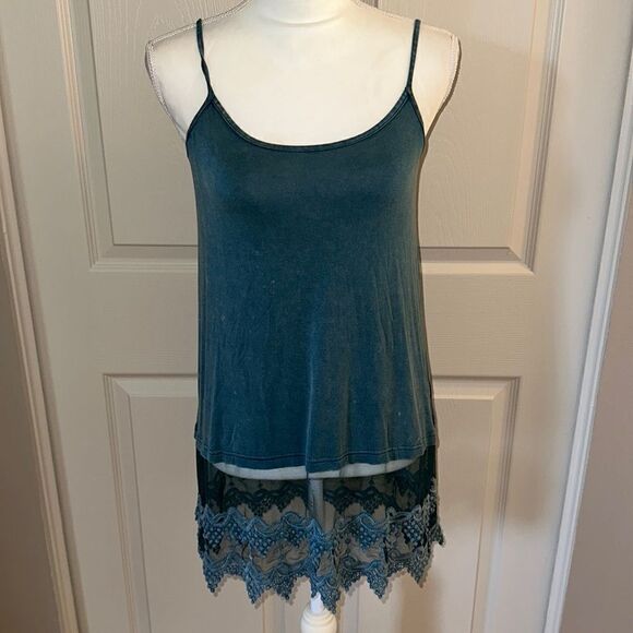 Origami by vivien Lace Extender Tank! - Picture 1 of 10